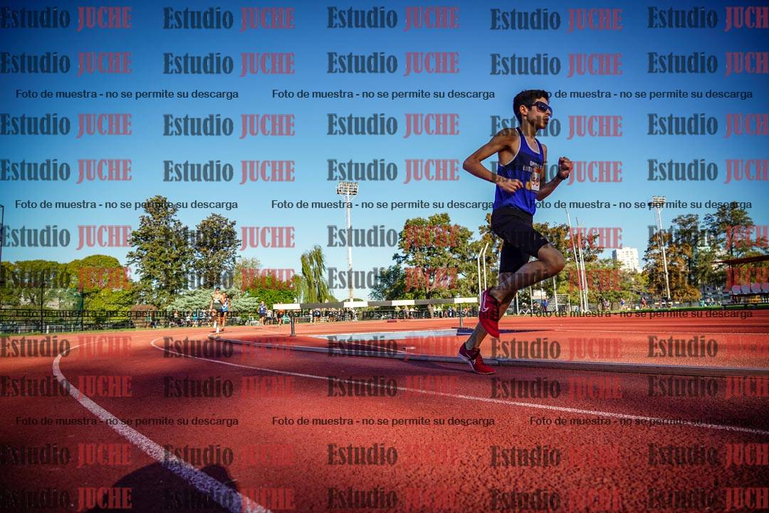Fotos de los 3000 m llanos de varones