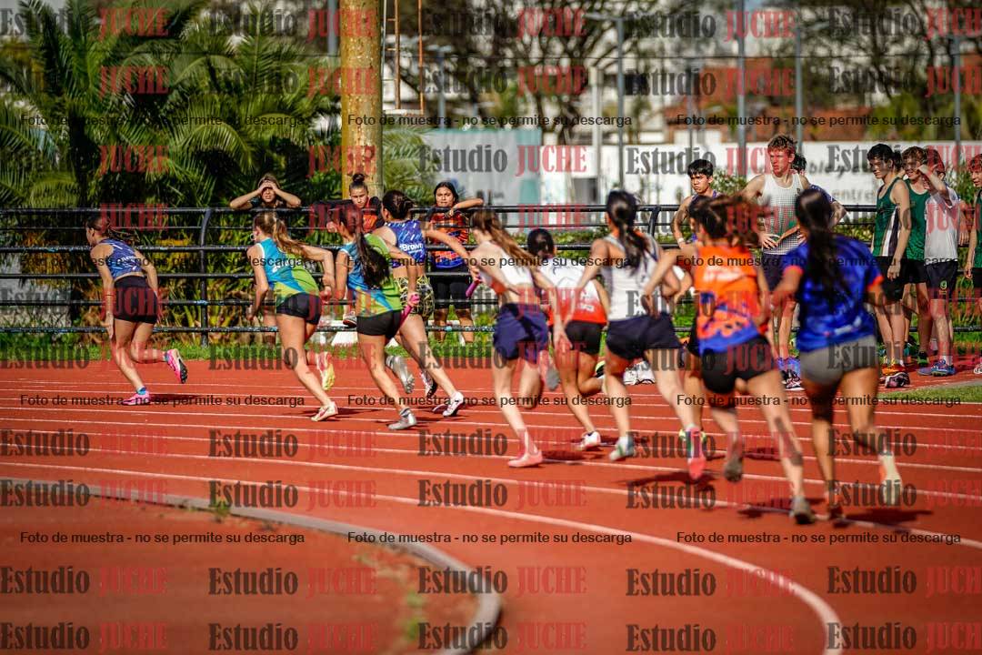 Fotos de las postas 5x80 m llanos de mujeres