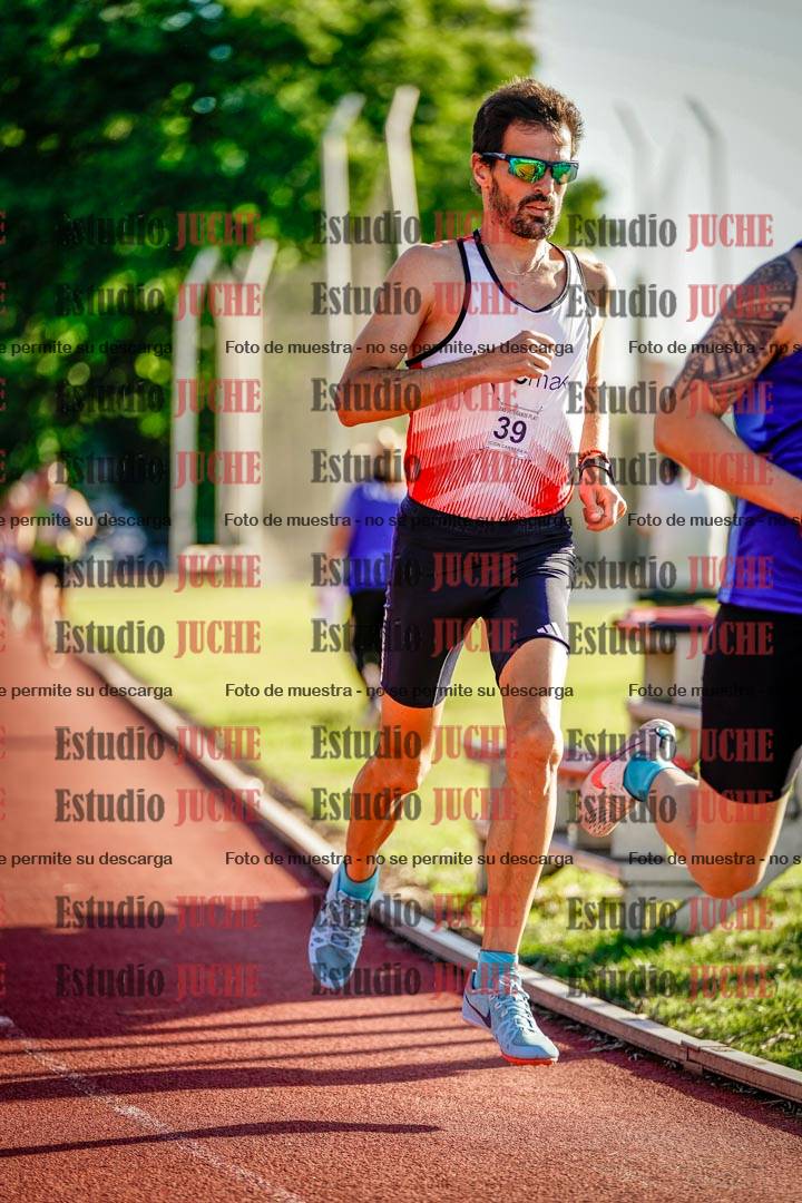 Fotos de los 3000 m llanos de varones