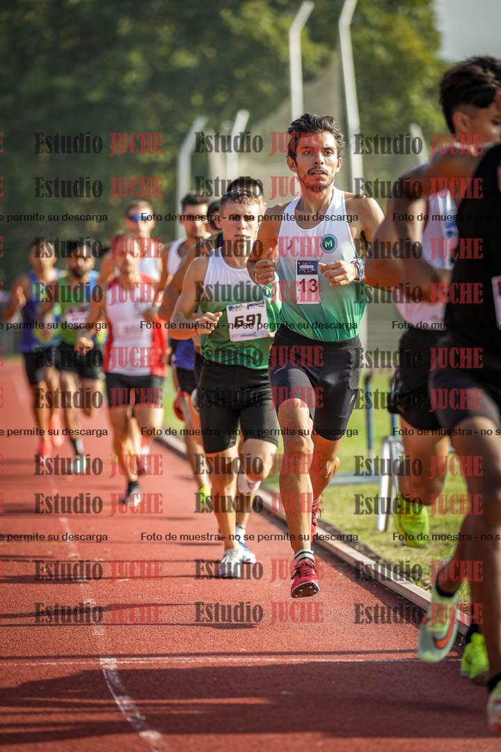 Fotos de los 3000 m llanos de varones