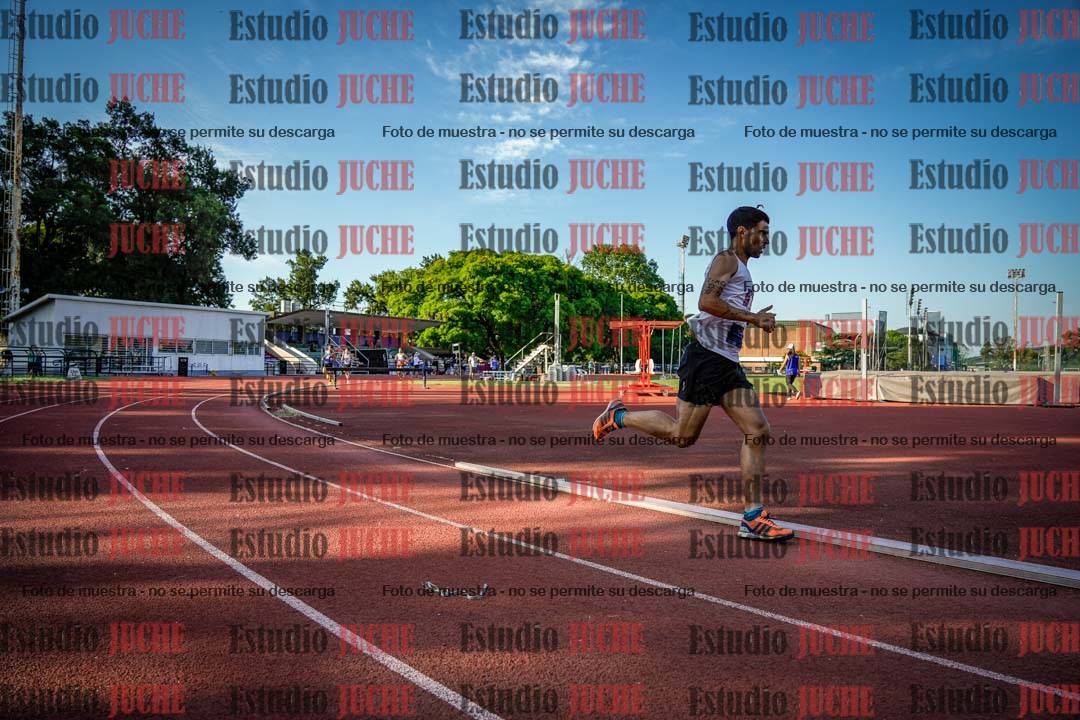 Fotos de los 1500 m llanos de varones
