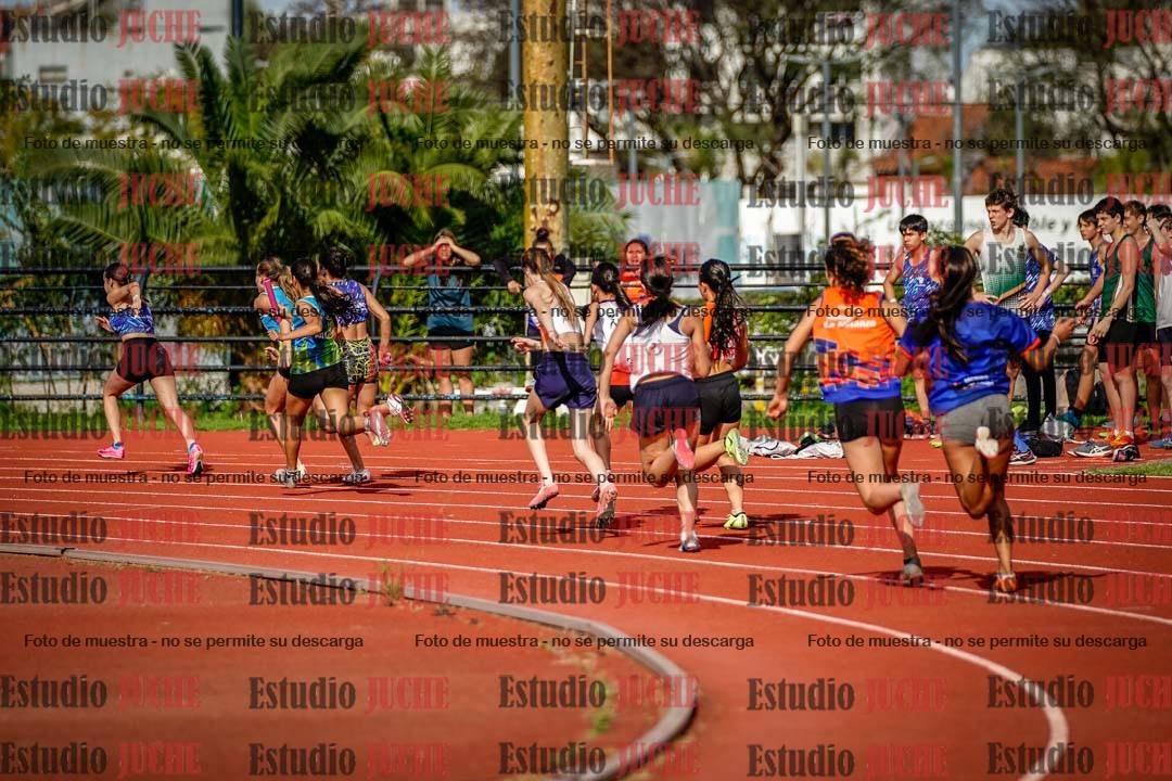 Fotos de las postas 5x80 m llanos de mujeres