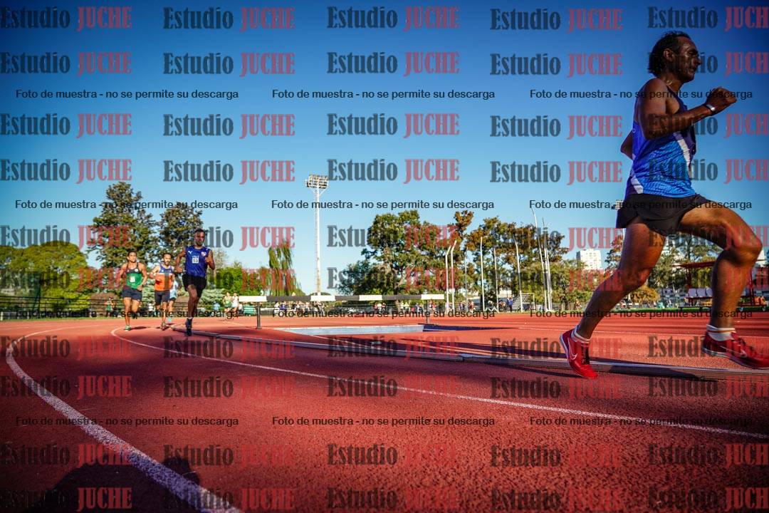 Fotos de los 3000 m llanos de varones