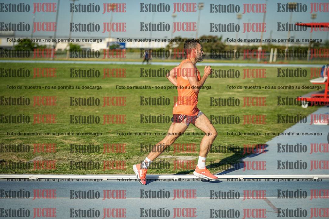 Fotos de los 3000 m llanos de varones