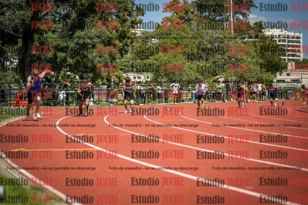 Fotos de los 200 m llanos de varones