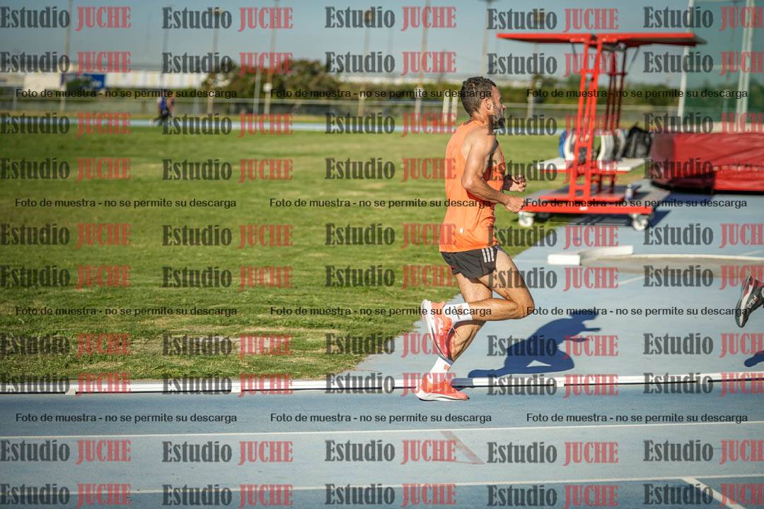 Fotos de los 3000 m llanos de varones