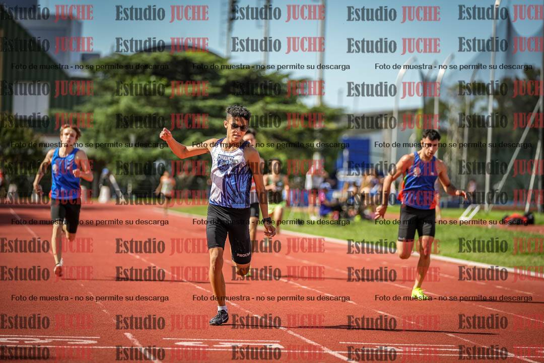 Fotos de los 400 m llanos de varones