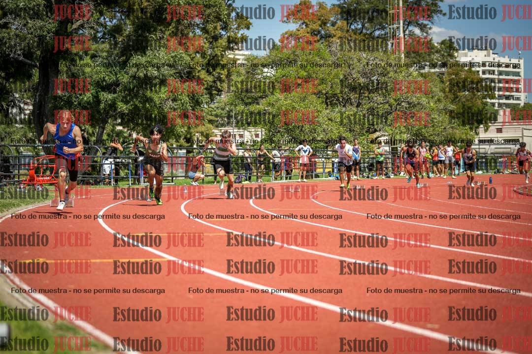 Fotos de los 200 m llanos de varones