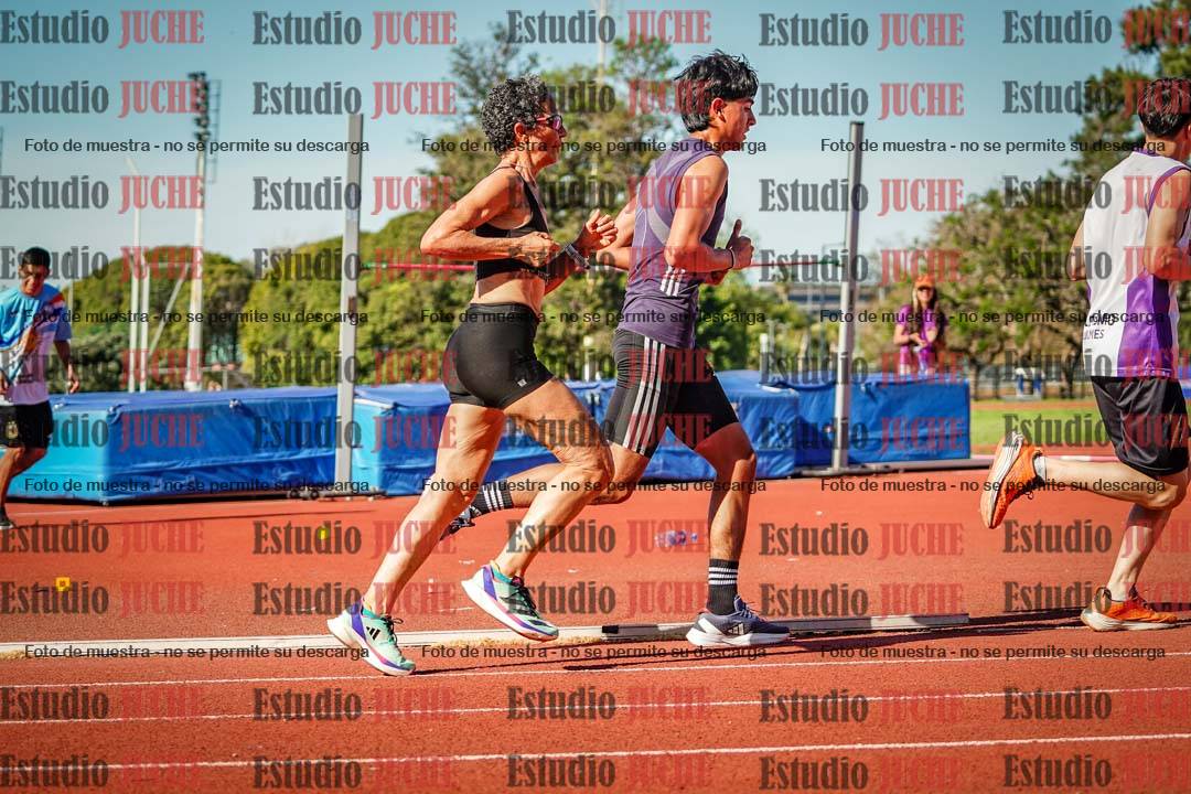 Fotos de los 5000 m llanos de mujeres y varones