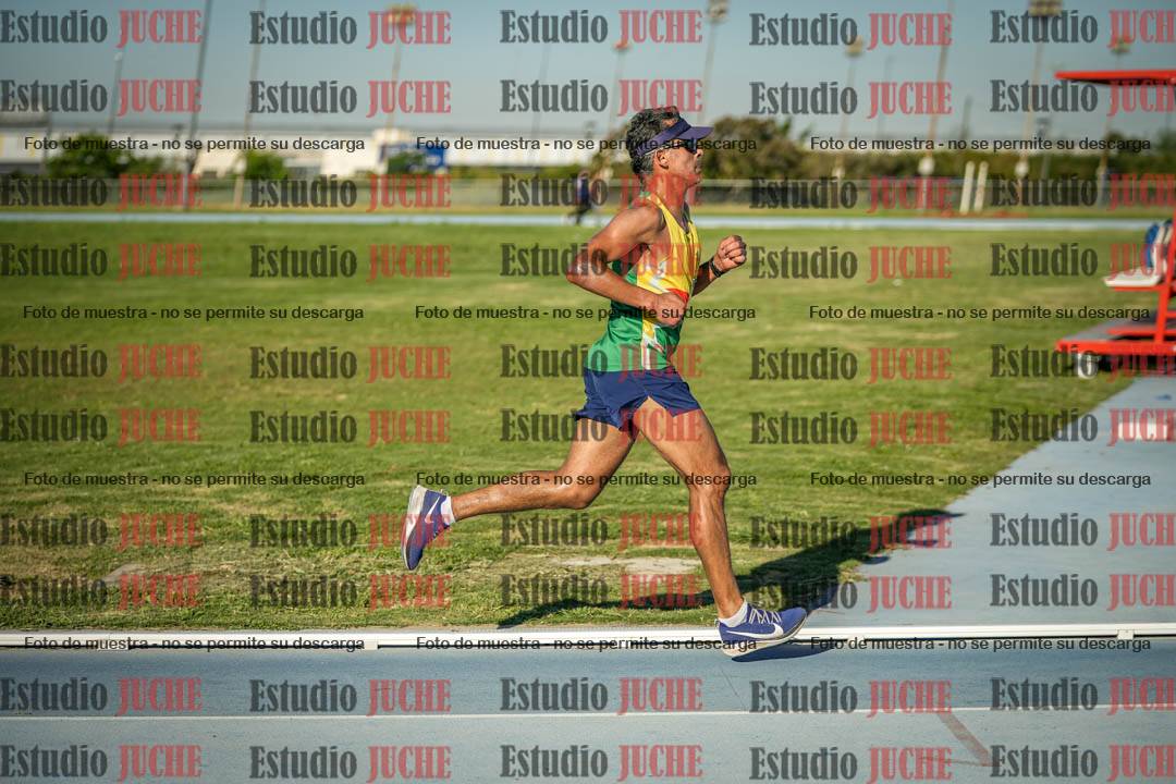Fotos de los 3000 m llanos de varones
