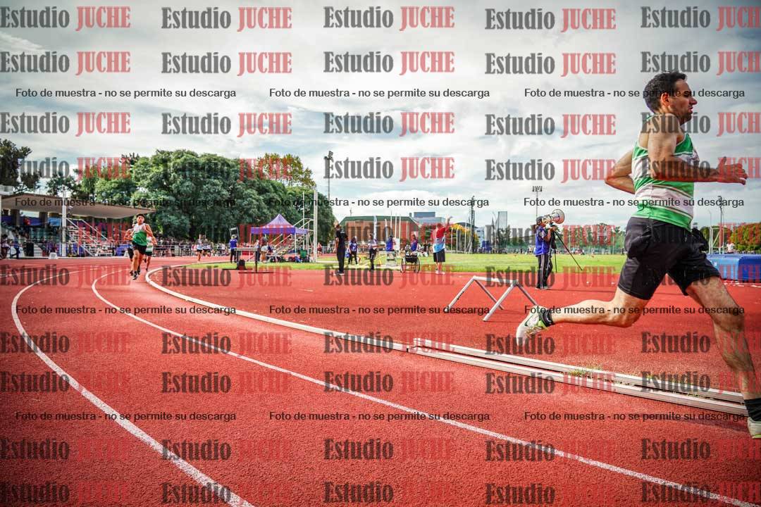 Fotos de los 800 m llanos de varones