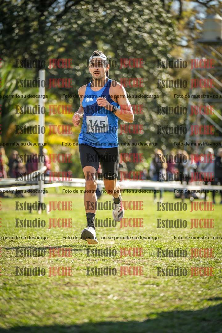 Fotos de la llegada del cross de 8000 m