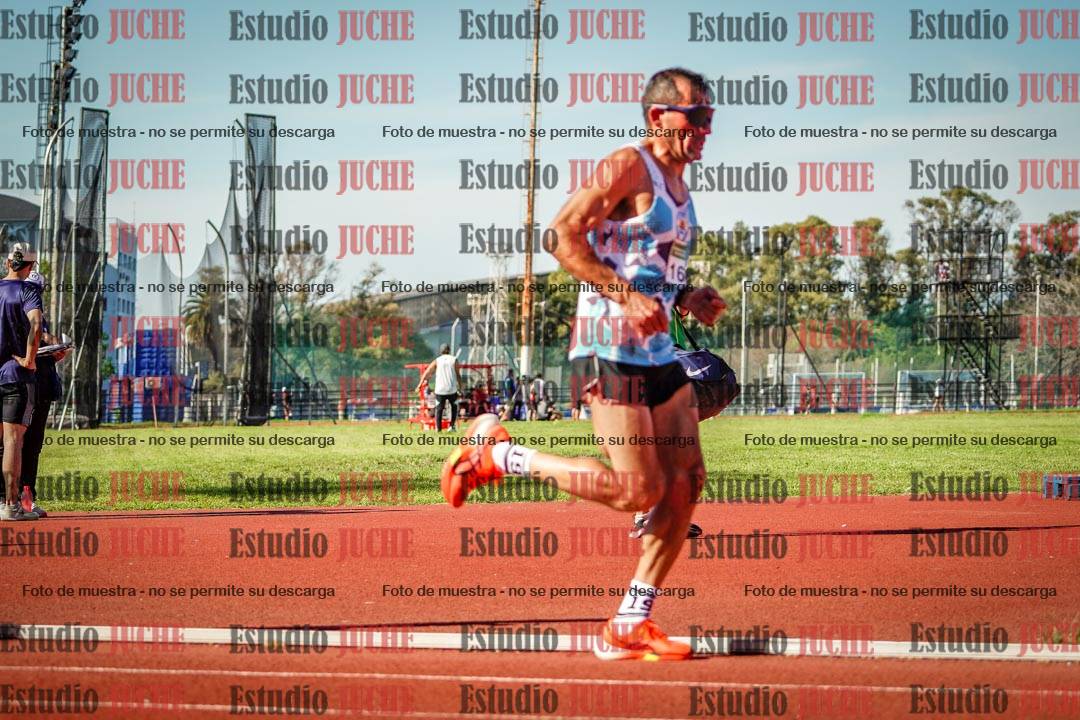 Fotos de los 5000 m llanos de mujeres y varones