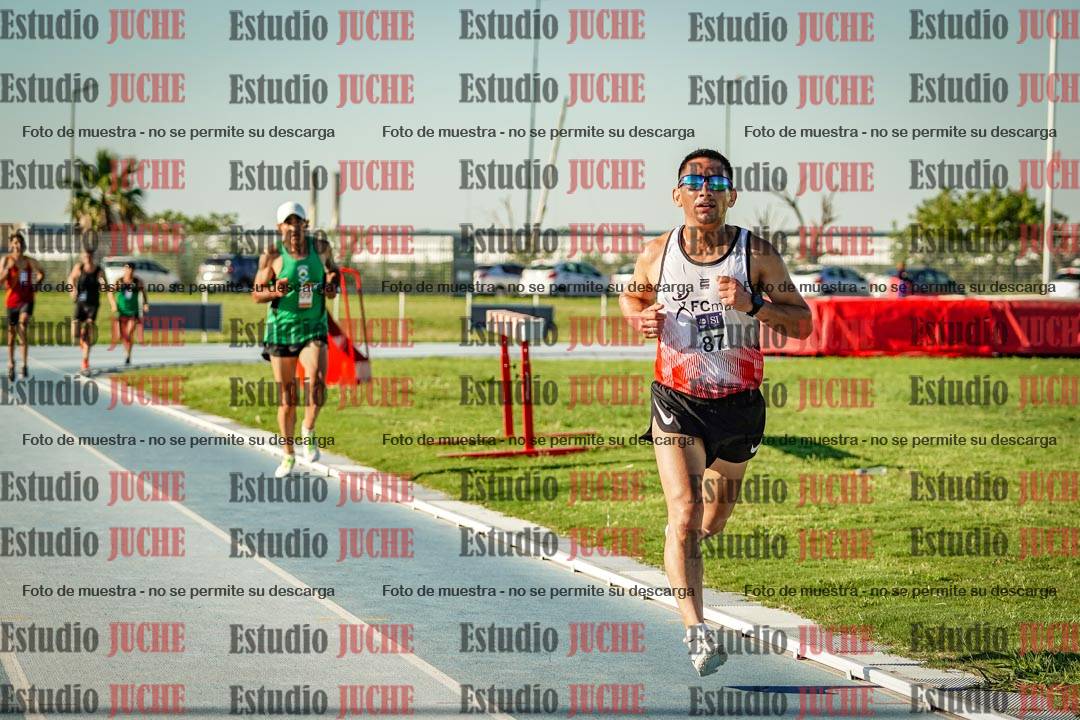 Fotos de los 3000 m llanos de varones