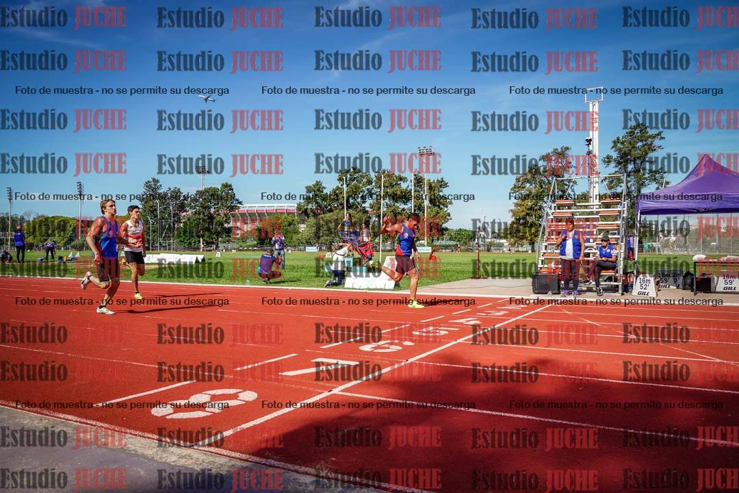 Fotos de los 400 m llanos de varones