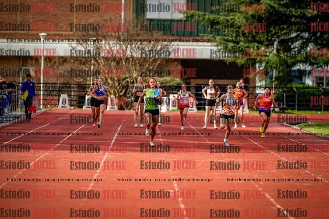 Fotos de las postas 5x80 m llanos de mujeres