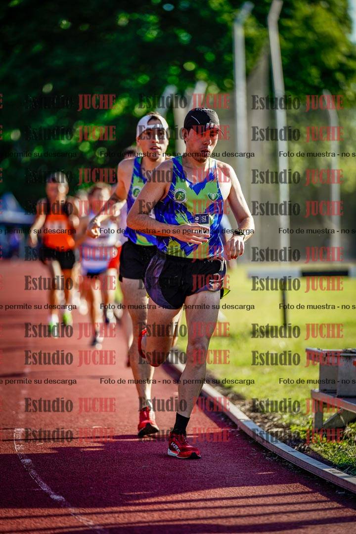 Fotos de los 3000 m llanos de varones