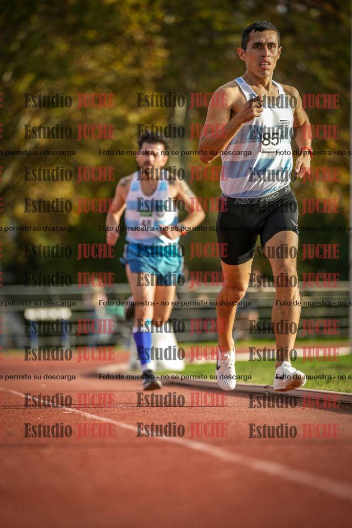 Fotos de los 3000 m llanos de varones