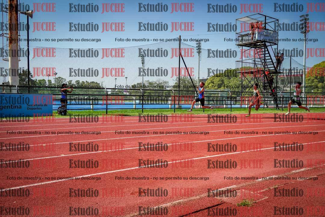 Fotos de los 200 m llanos de varones