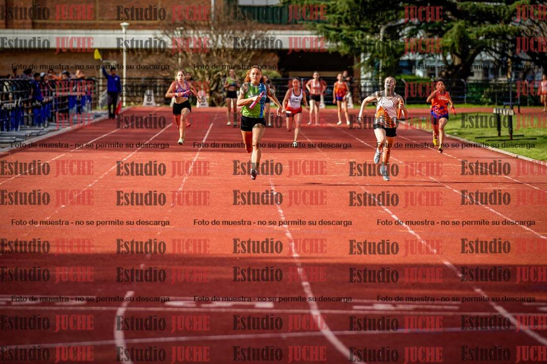 Fotos de las postas 5x80 m llanos de mujeres
