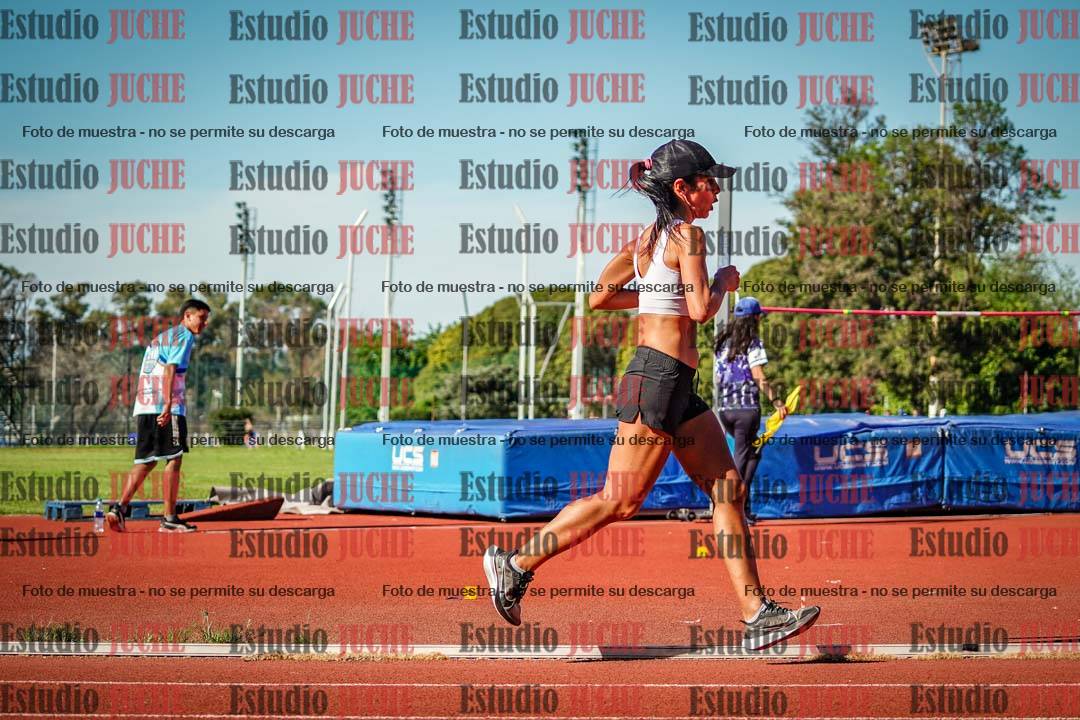 Fotos de los 5000 m llanos de mujeres y varones