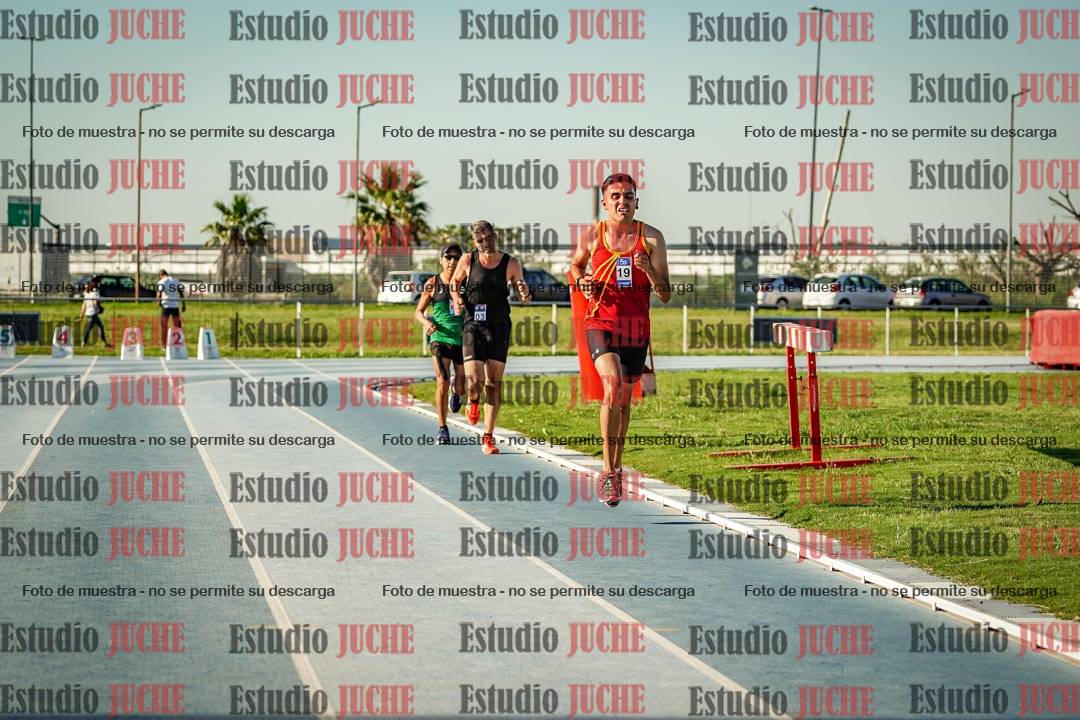 Fotos de los 3000 m llanos de varones