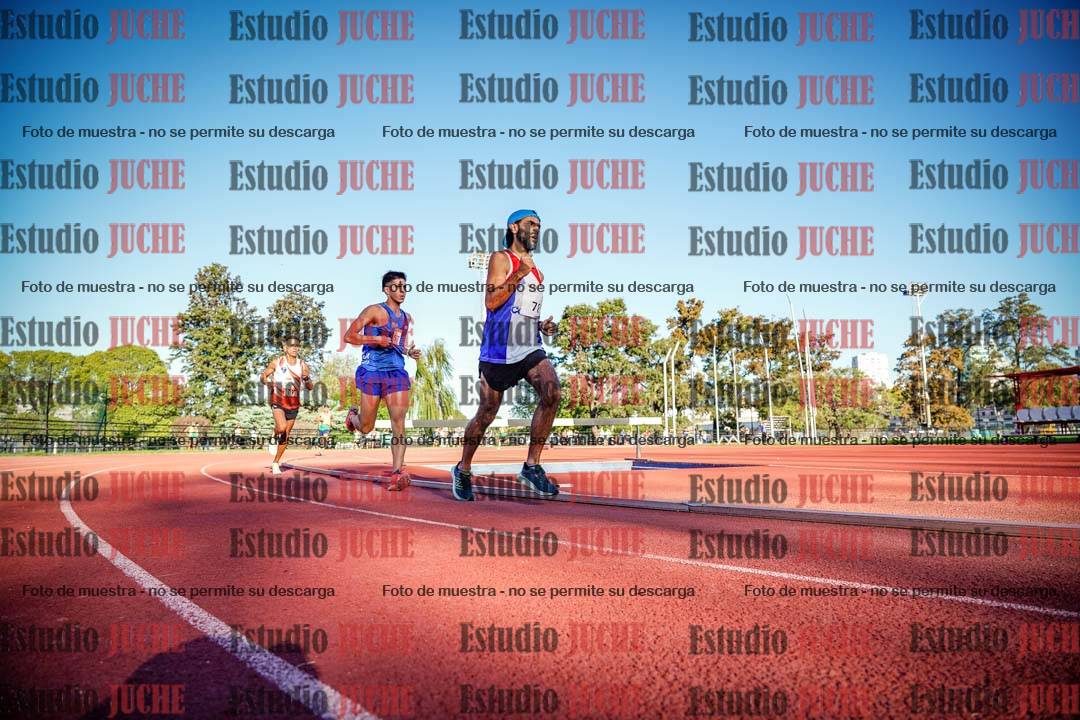 Fotos de los 3000 m llanos de varones