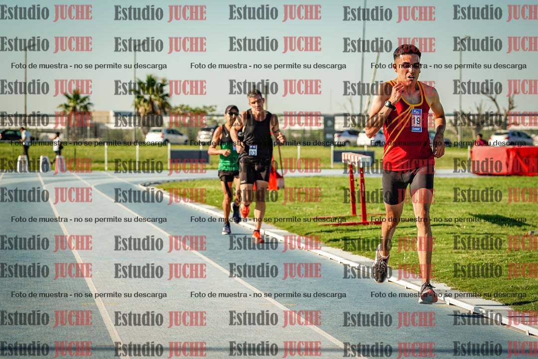 Fotos de los 3000 m llanos de varones
