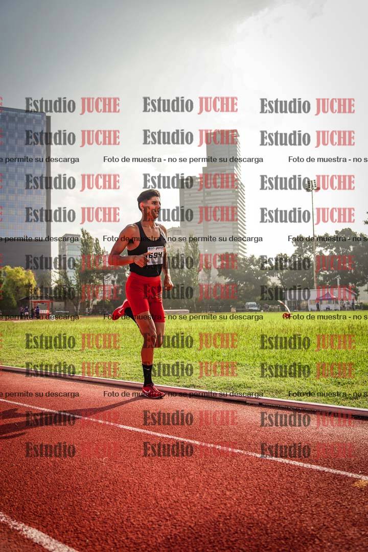 Fotos de los 3000 m llanos de varones