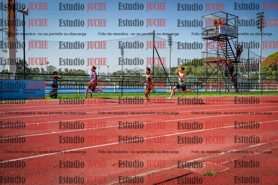Fotos de los 200 m llanos de varones