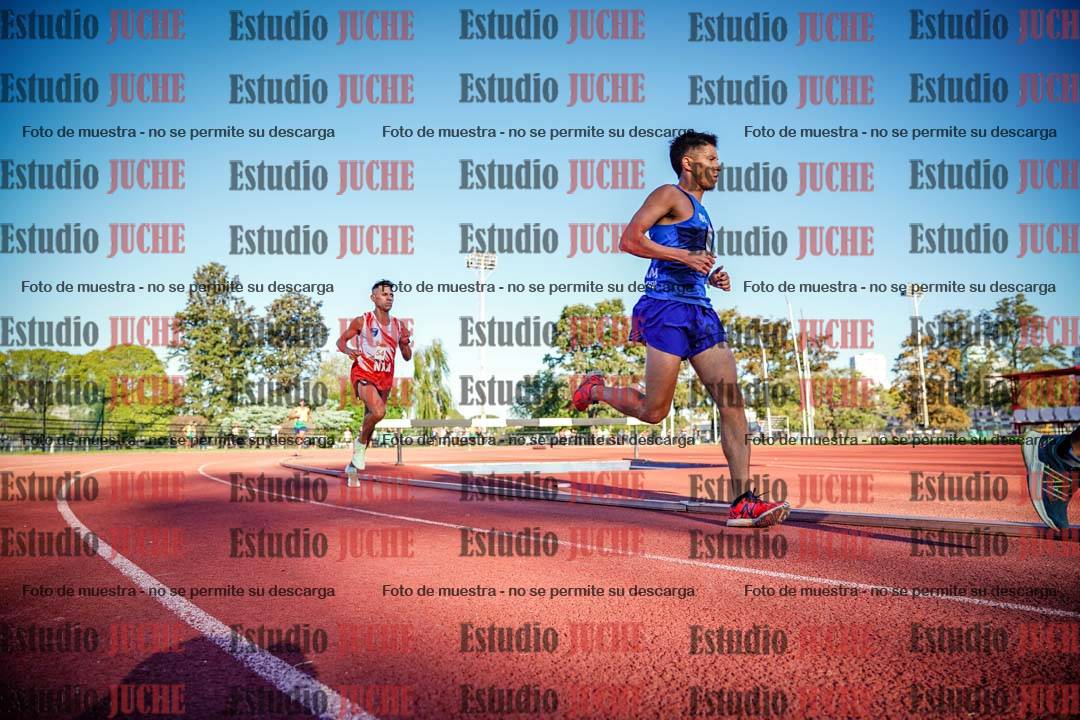 Fotos de los 3000 m llanos de varones