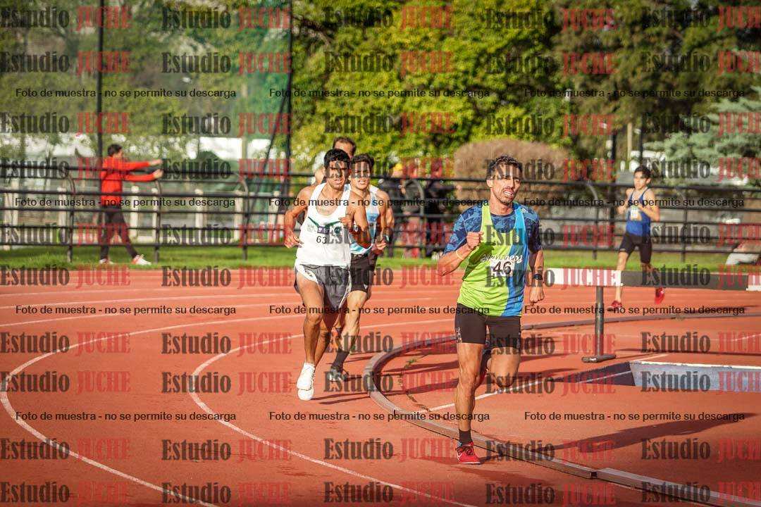 Fotos de los 3000 m llanos de varones