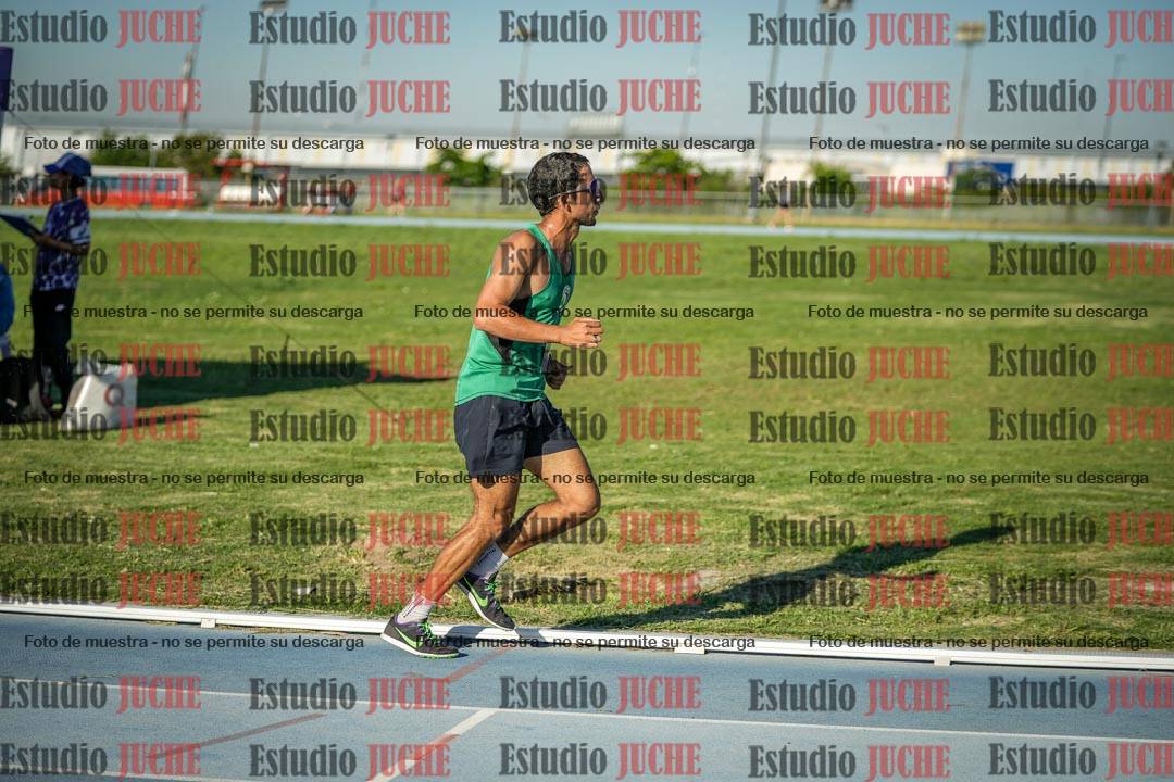 Fotos de los 3000 m llanos de varones