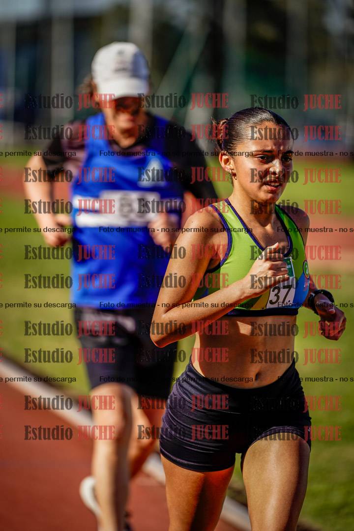 Fotos de los 5000 m llanos de mujeres y varones