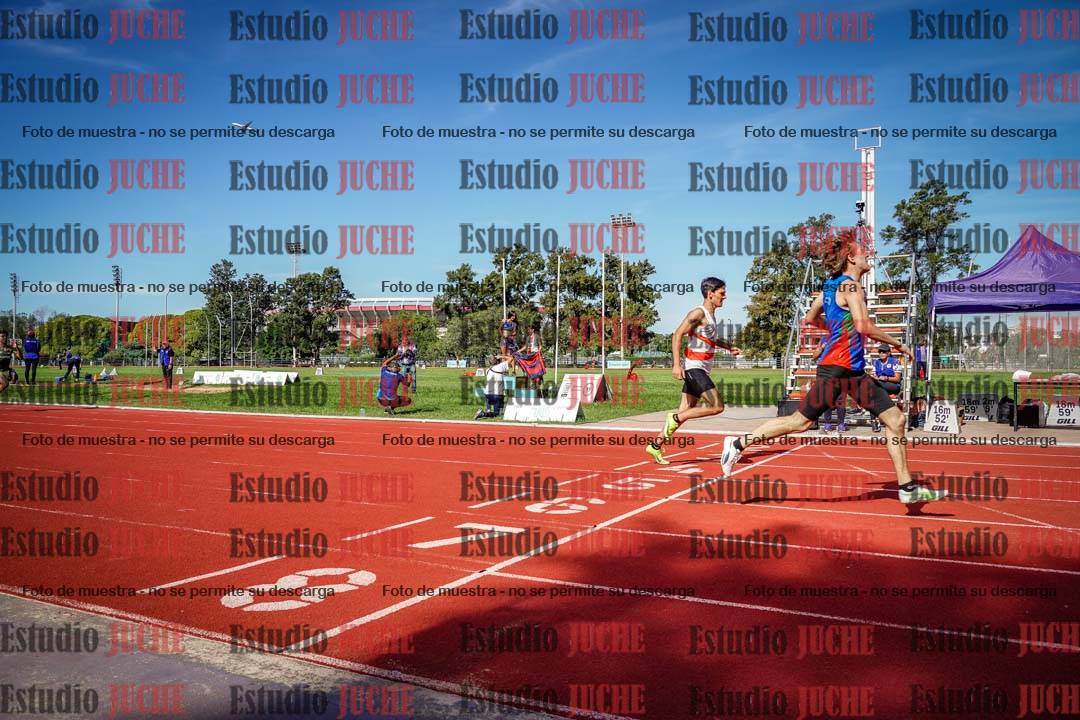 Fotos de los 400 m llanos de varones