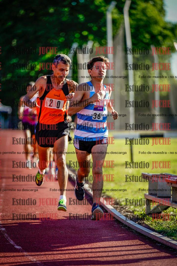 Fotos de los 3000 m llanos de varones