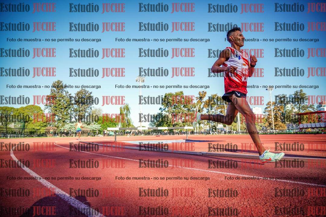 Fotos de los 3000 m llanos de varones