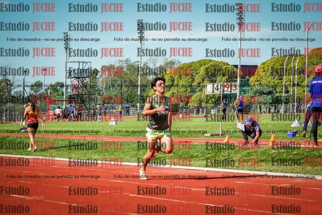 Fotos de los 400 m llanos de varones