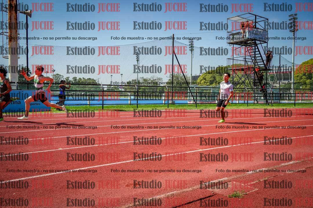 Fotos de los 200 m llanos de varones