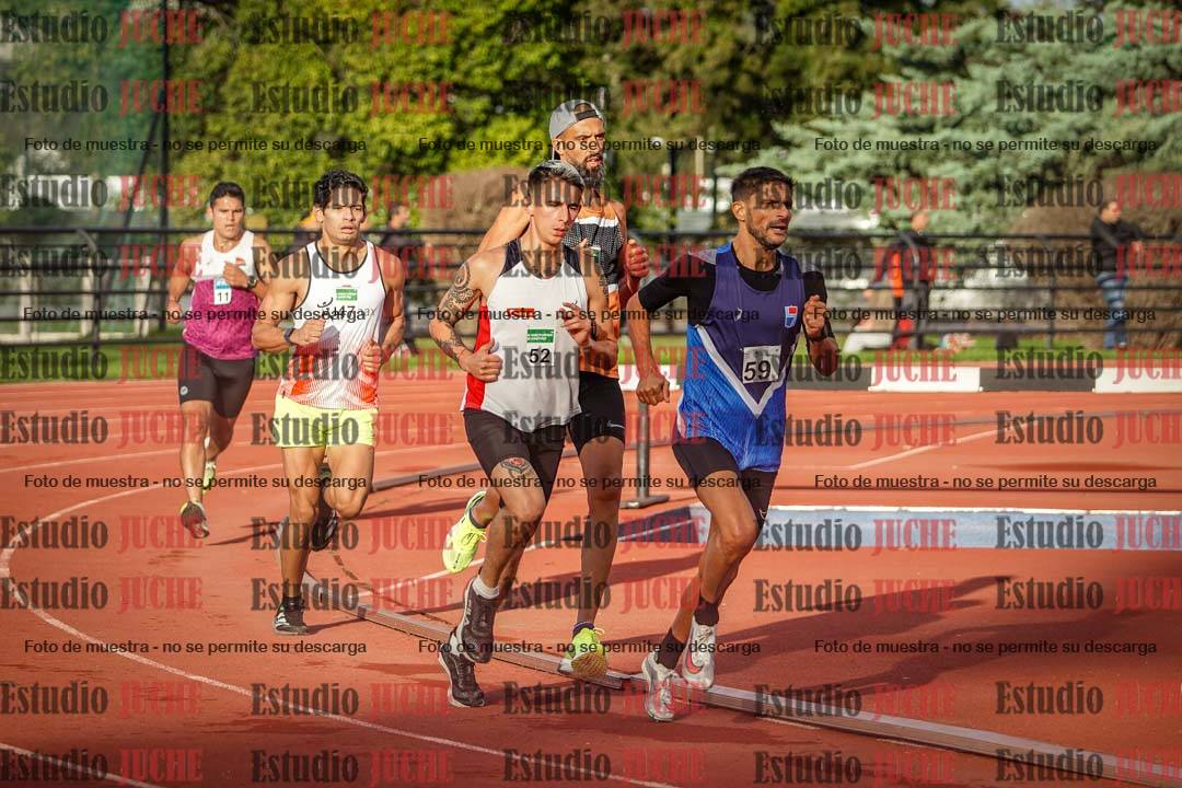 Fotos de los 3000 m llanos de varones