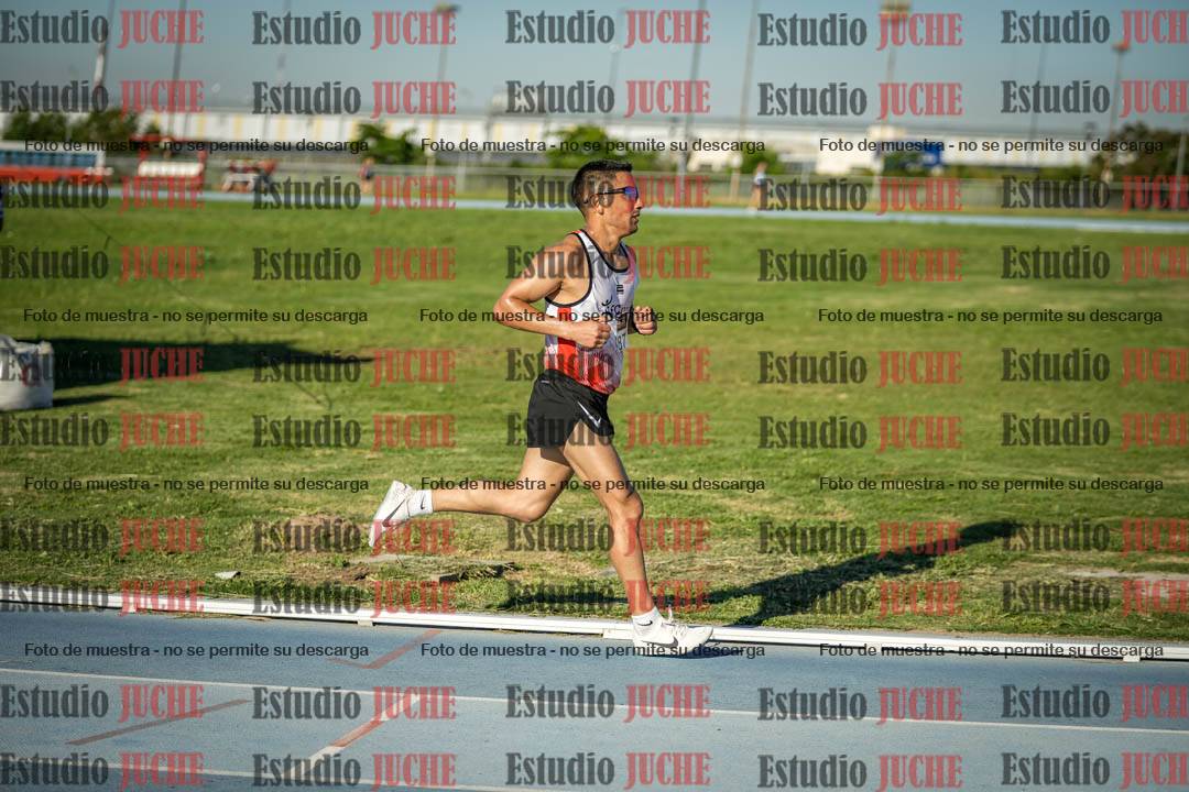 Fotos de los 3000 m llanos de varones