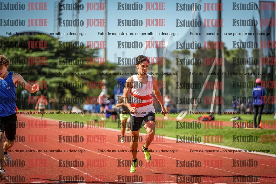 Fotos de los 400 m llanos de varones
