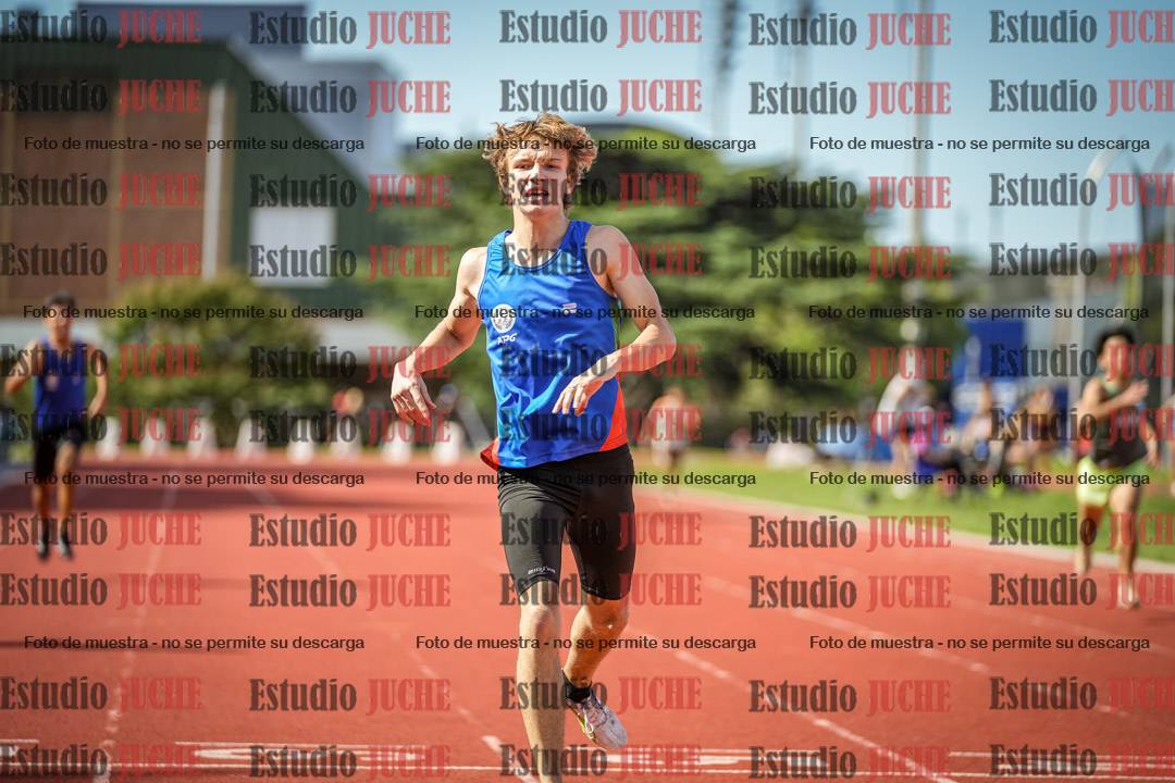 Fotos de los 400 m llanos de varones