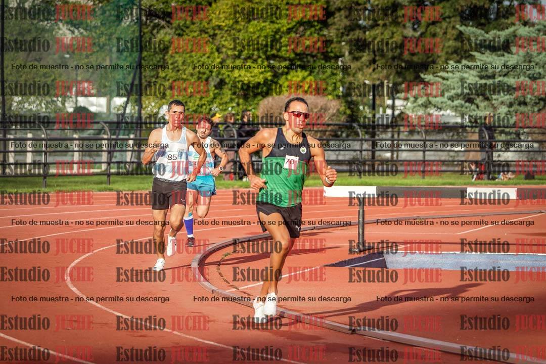 Fotos de los 3000 m llanos de varones