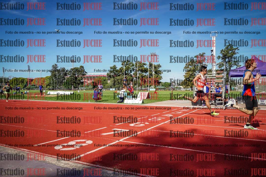 Fotos de los 400 m llanos de varones