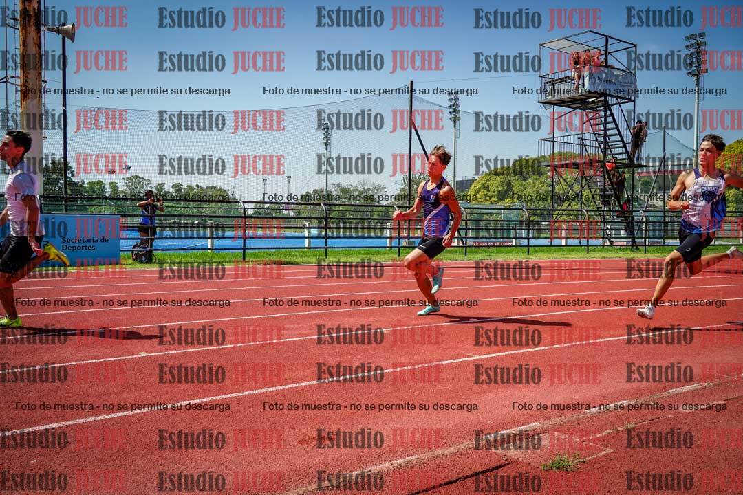 Fotos de los 200 m llanos de varones
