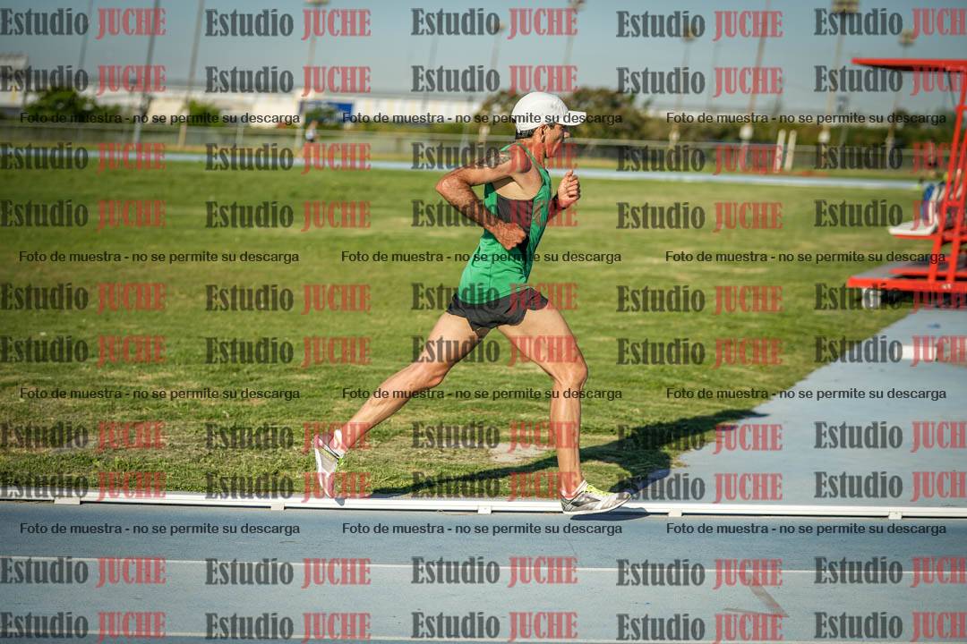 Fotos de los 3000 m llanos de varones