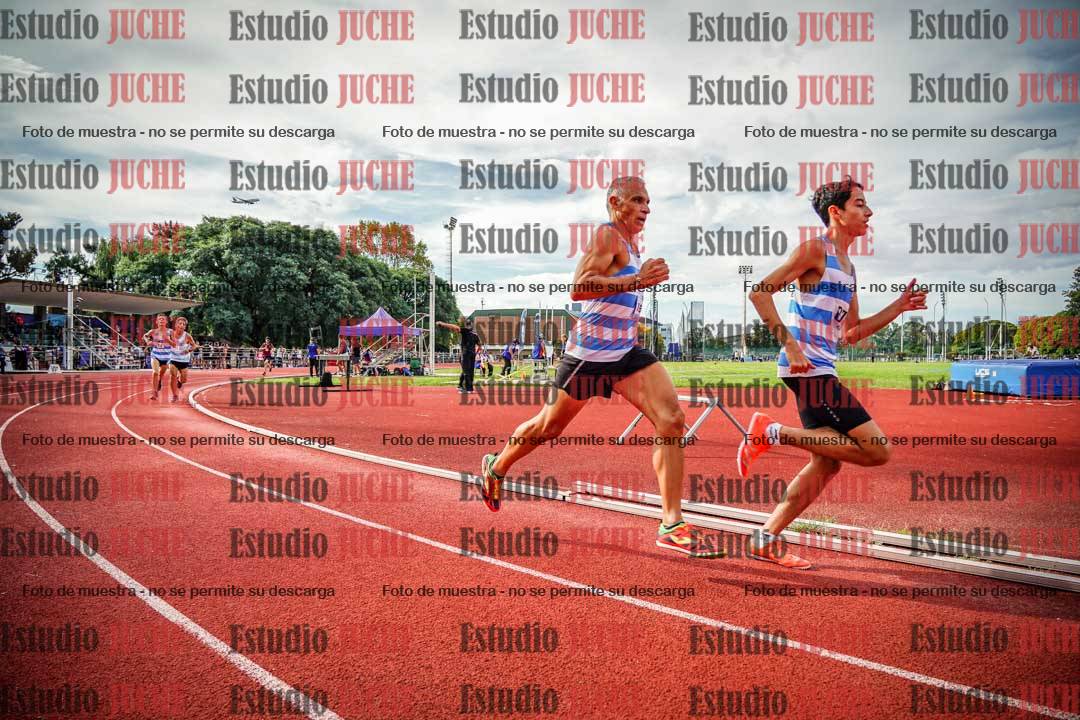 Fotos de los 800 m llanos de varones