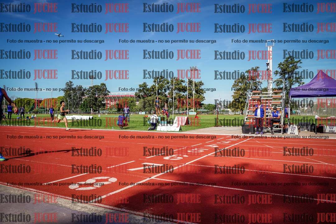 Fotos de los 400 m llanos de varones