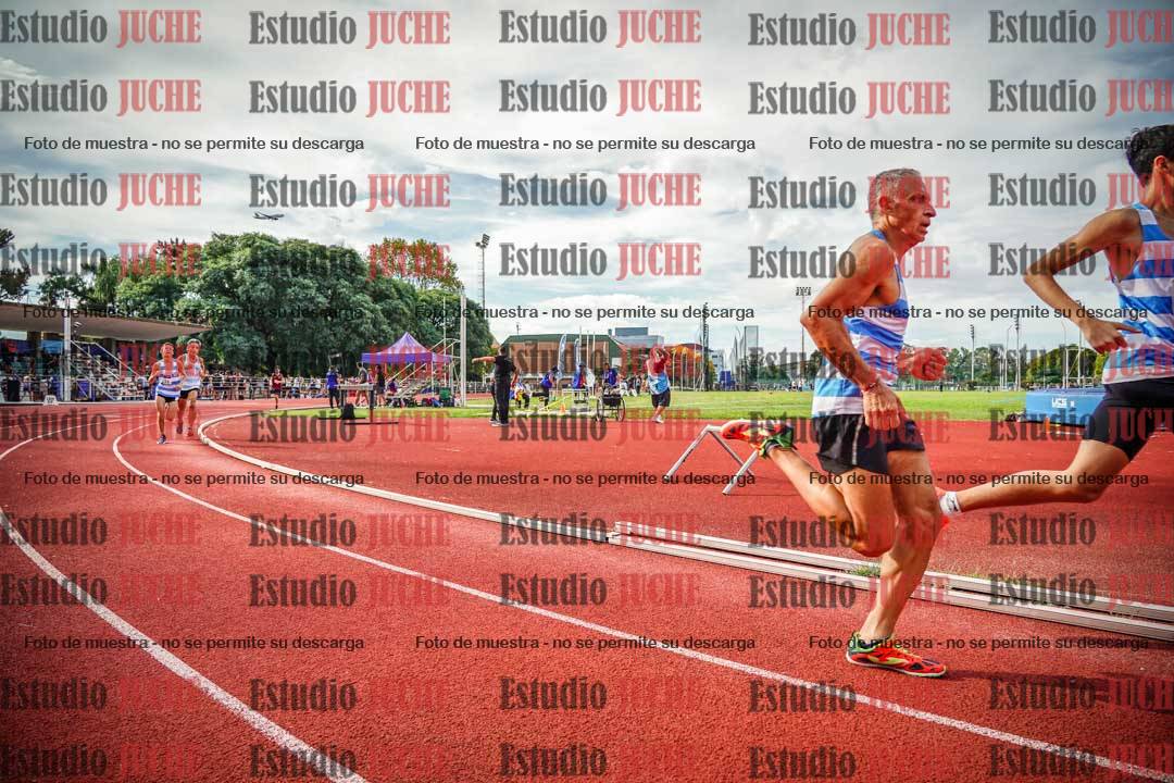 Fotos de los 800 m llanos de varones
